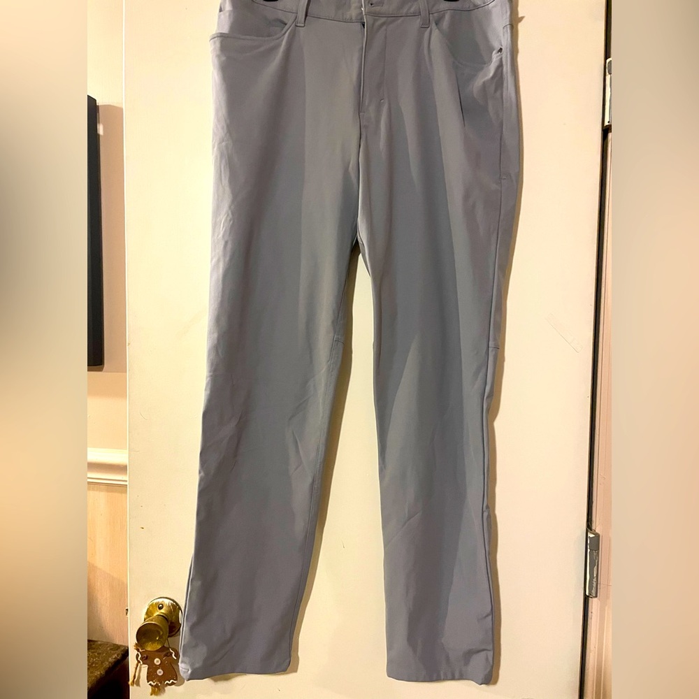 Lululemon Men's Gray trouser Pants
